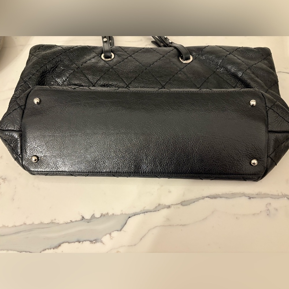 Chanel Authentic Glazed Calfskin On The Road Crumpled Leather Tote - Picture 6 of 14